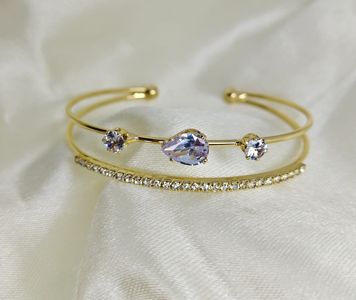 GOLD PLATED AMERICAN DIAMOND BRACELATE FOR WOMEN AND GIRLS