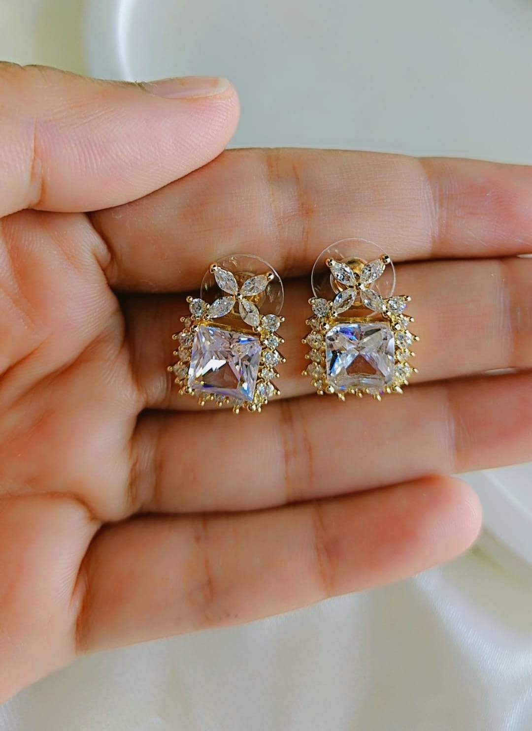 Elegant Diamond Look Gold Polish Earrings For Women
